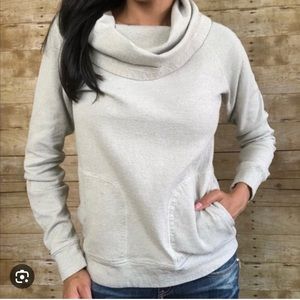 Patagonia sweatshirt